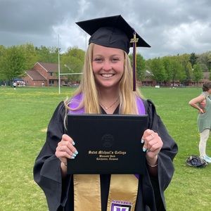 Meet your Posher, Emma